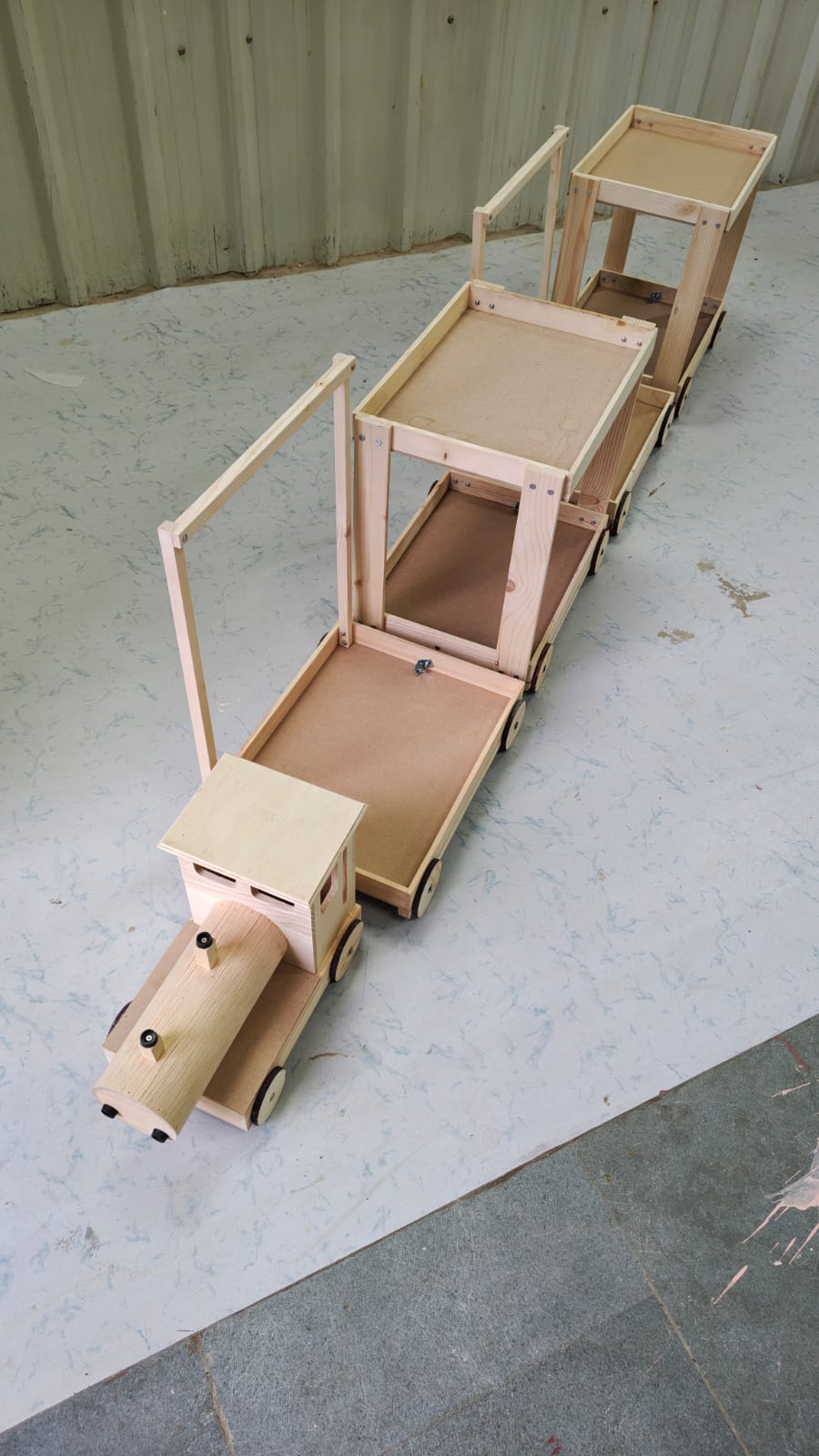 ALTERNATE DOUBLE DECKKER
